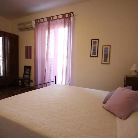 Porta Del Vento Bed & Breakfast *